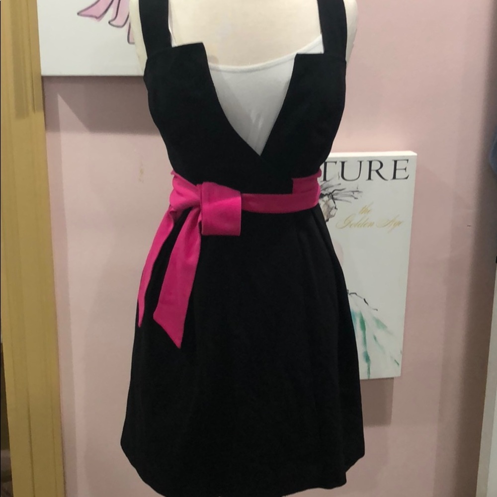 DIANE VON FURSTENBERG WRAP DRESS